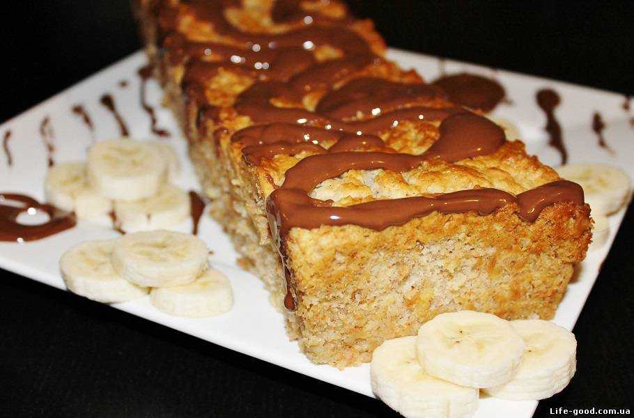 Банановый пирог: 8 самых вкусных рецептов, полезные советы