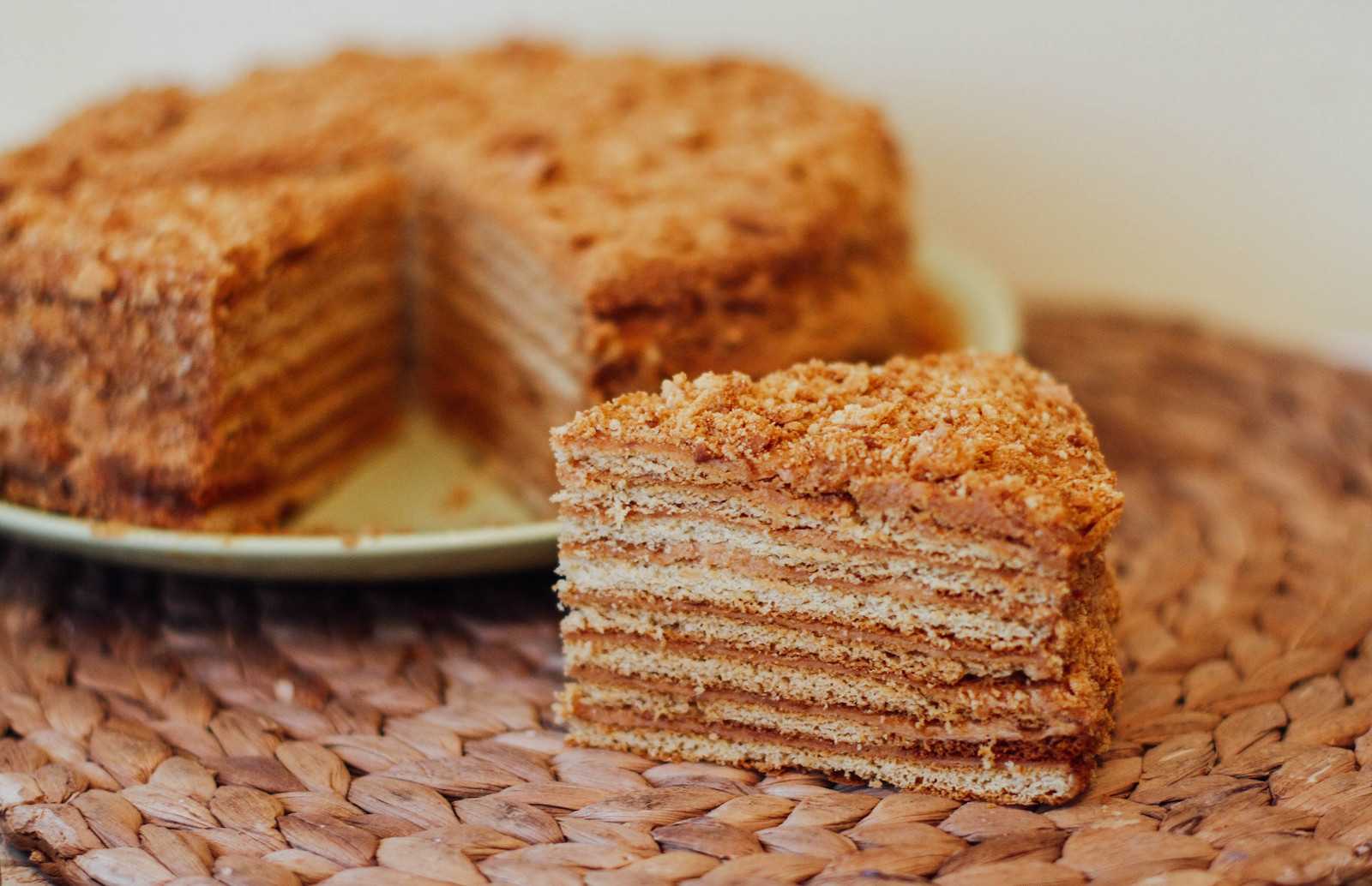Торт медовик: классический рецепт с фото пошагово