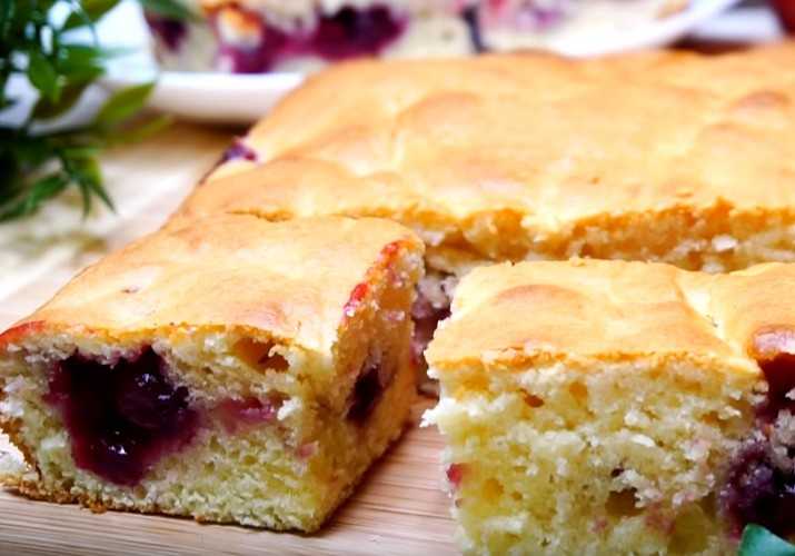 Пирог с вишней в духовке — 13 простых и вкусных рецептов