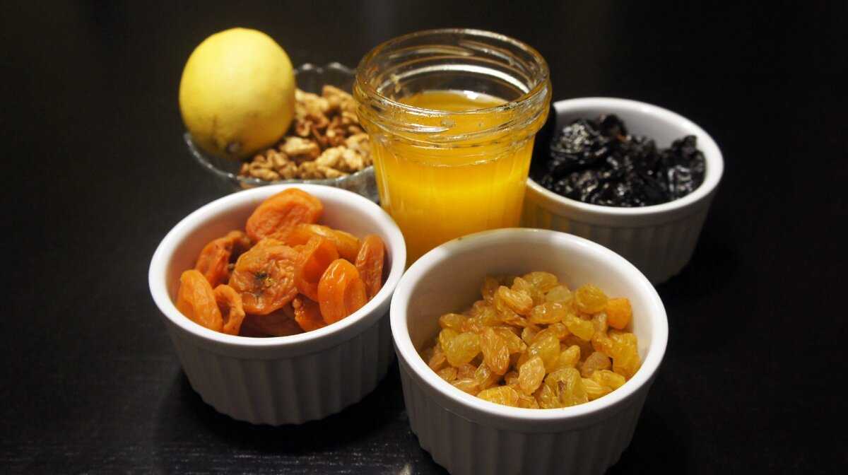 Паста амосова  для иммунитета . смесь мед орехи курага изюм лимон чернослив и 15 похожих рецептов: видео, фото, калорийность, отзывы - 1000.menu