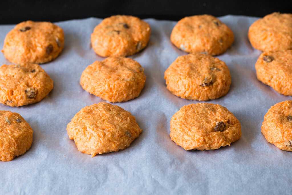 Пирог – печенье мазурка с орехами и изюмом 3 рецепта