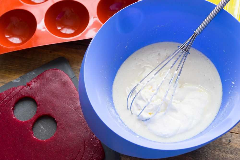 Ганаш на белом шоколаде для торта и капкейков: пошаговый рецепт с фото