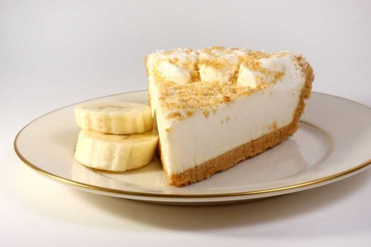 Пирог с бананами: 4 фото-рецепта невероятно вкусного десерта