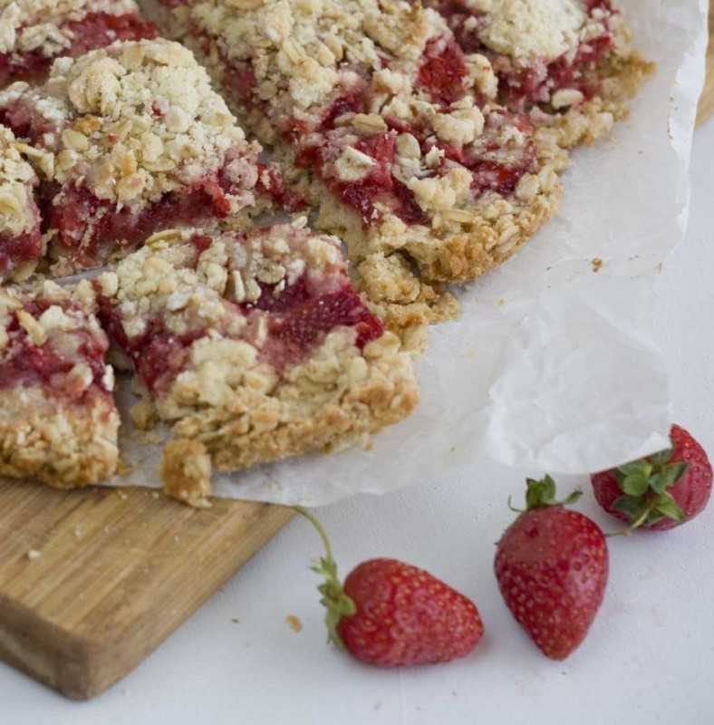 Клубничный пирог - рецепты приготовления начинки из протертых, свежих или замороженных ягод и теста