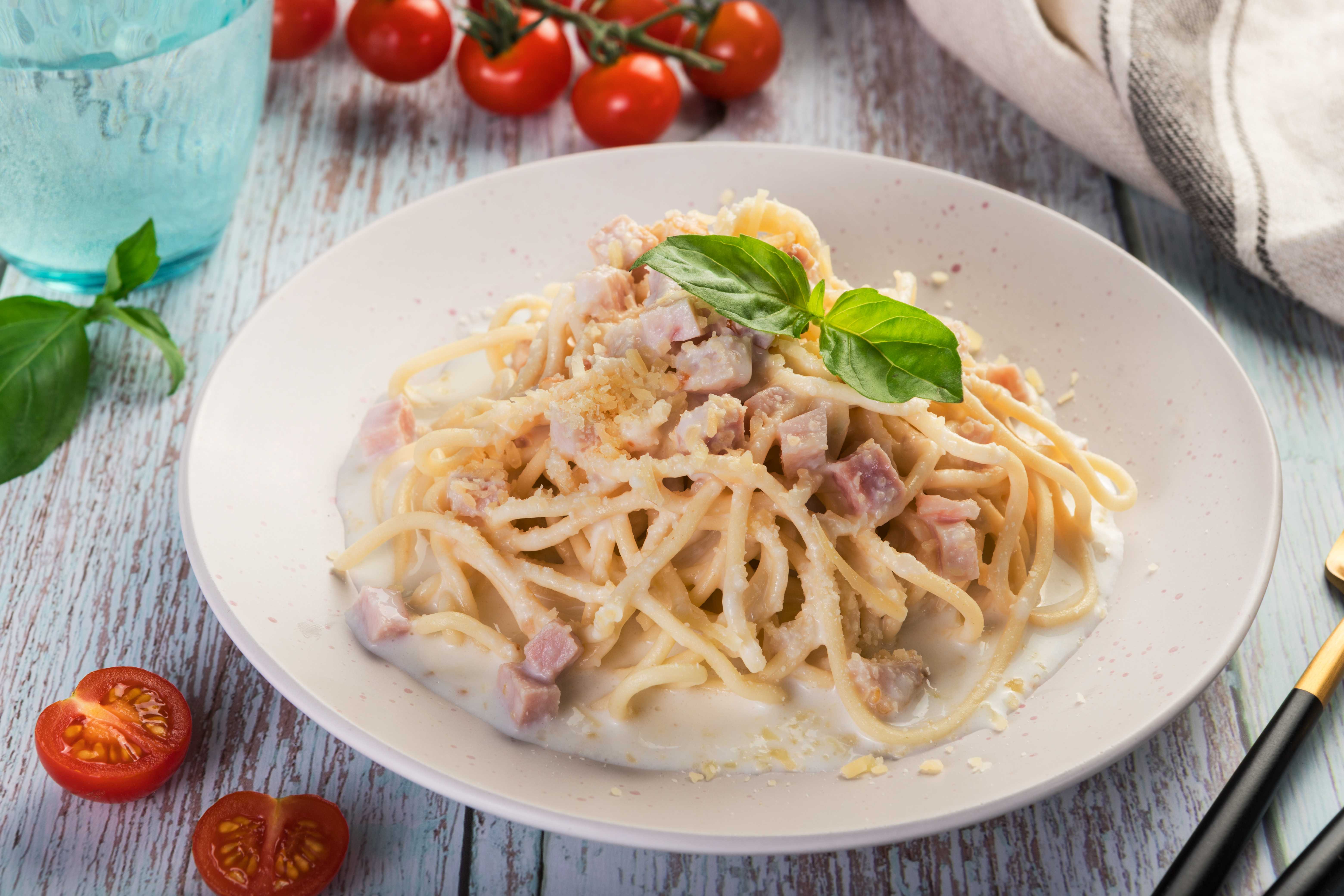 Спагетти карбонара - классический рецепт со сливками | как приготовить на webpudding.ru
