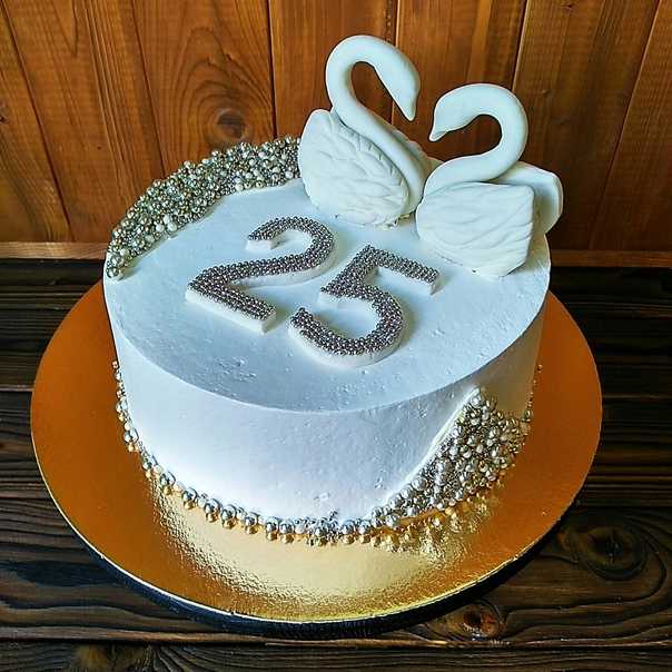 Торт на годовщину свадьбы – 6 вкусных праздничных рецептов