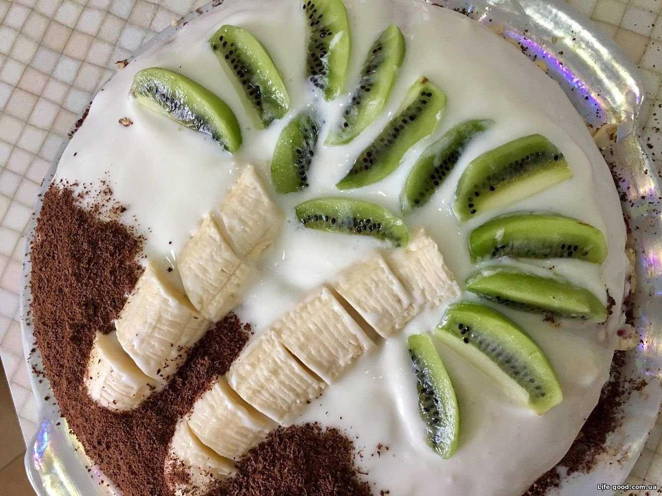 Торт из готовых коржей со сметаной - простые рецепты вкусных десертов