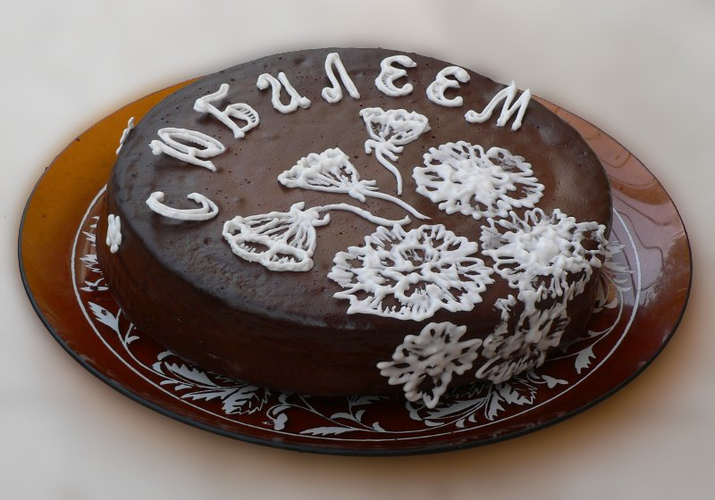 Забавная надпись на тортах – главный штрих детского праздника