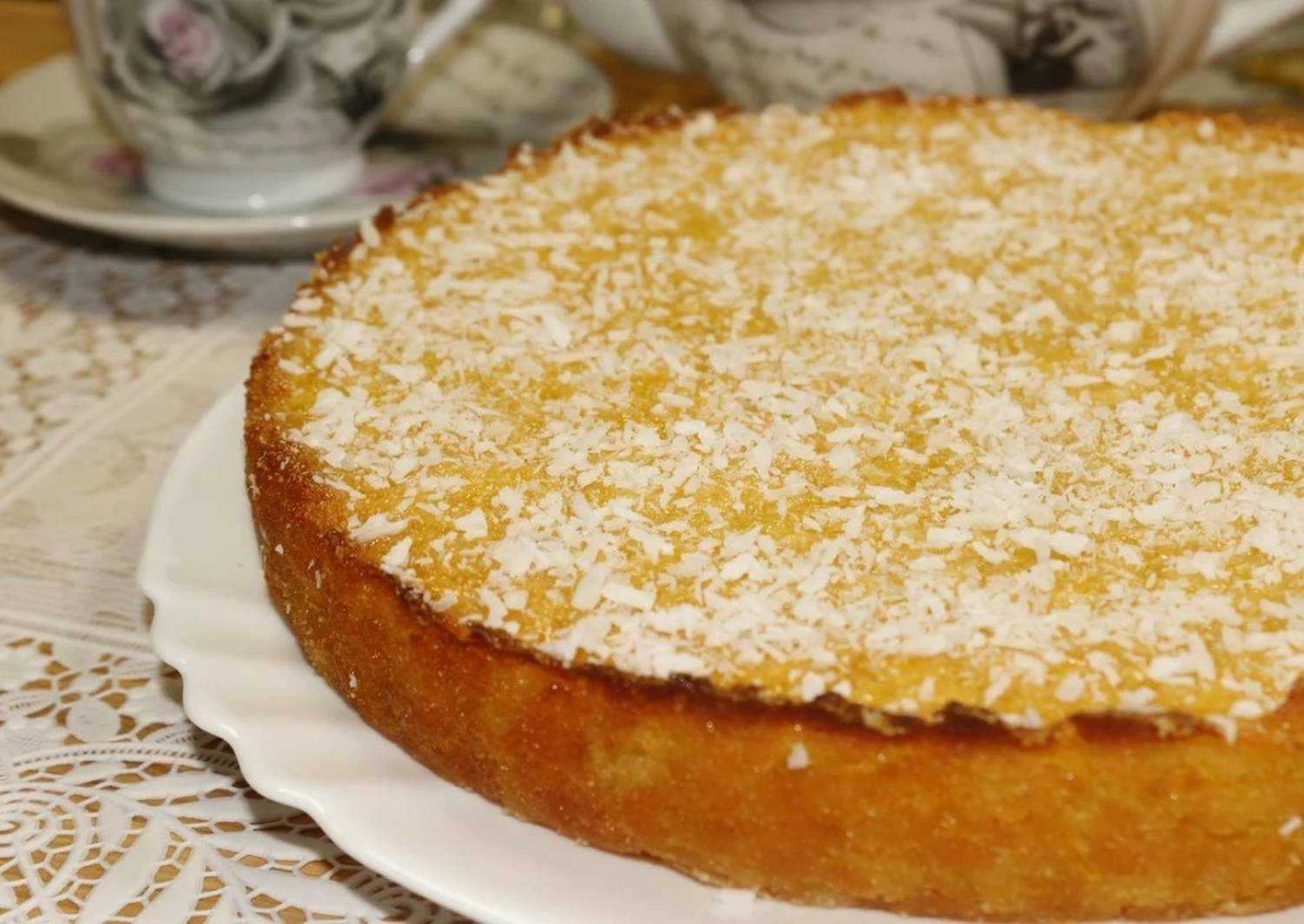 Самый вкусный пирог этой осени — готовим тыквенный манник на кефире с лимоном и изюмом