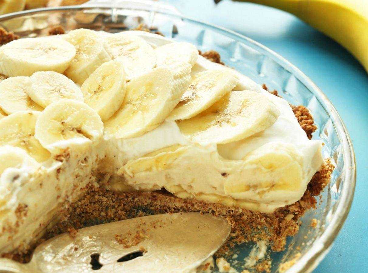 Банановый торт без выпечки: просто, быстро и очень вкусно