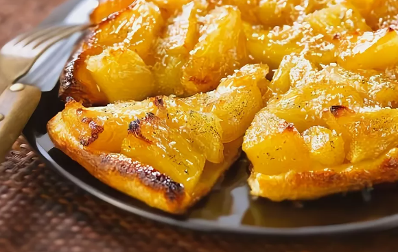 Есть консервированные ананасы — приготовьте вкусный ананасовый пирог