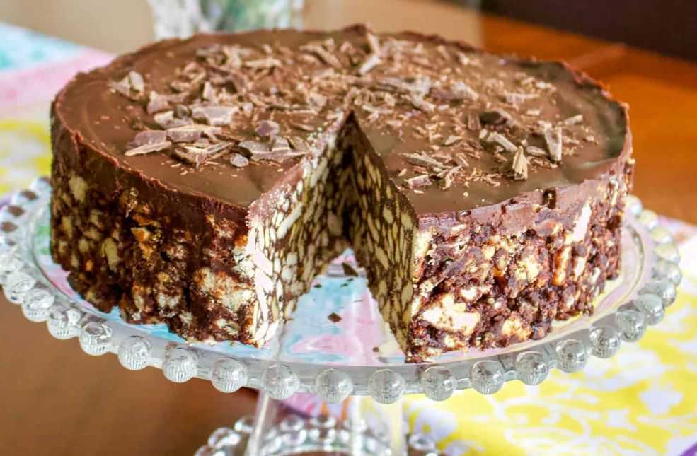 Торт из пряников без выпечки: самые вкусные рецепты со сметаной
