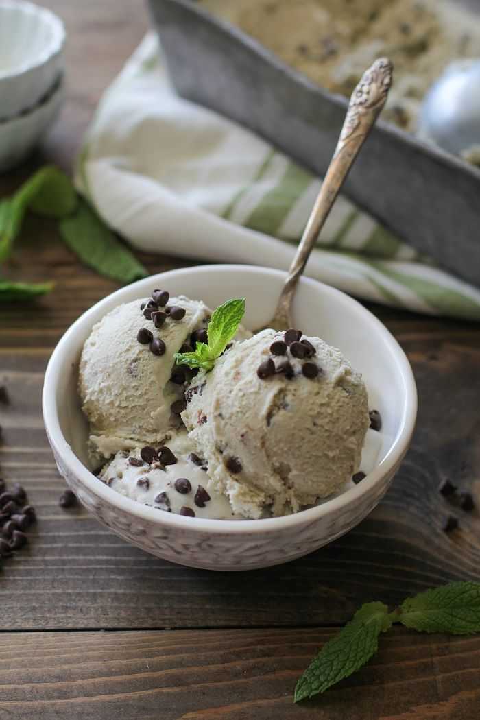 Мороженое в домашних условиях 🍦 2 рецепта: пломбир по госту и сливочное
