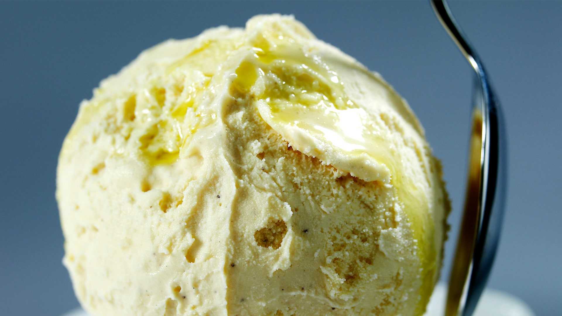 Мороженое в домашних условиях 🍦 2 рецепта: пломбир по госту и сливочное