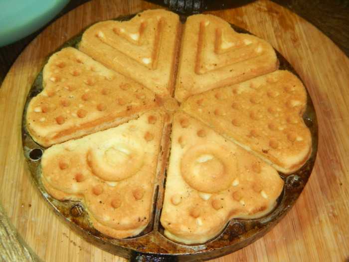 Рецепт печенья домашнего треугольники. Формочки для печенья. Печенье треугольной формы. Печенье треугольники в форме. Печенье на газу.