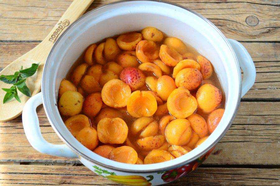 Рецепт заготовки из абрикосов на зиму - в собственном соку с сахаром