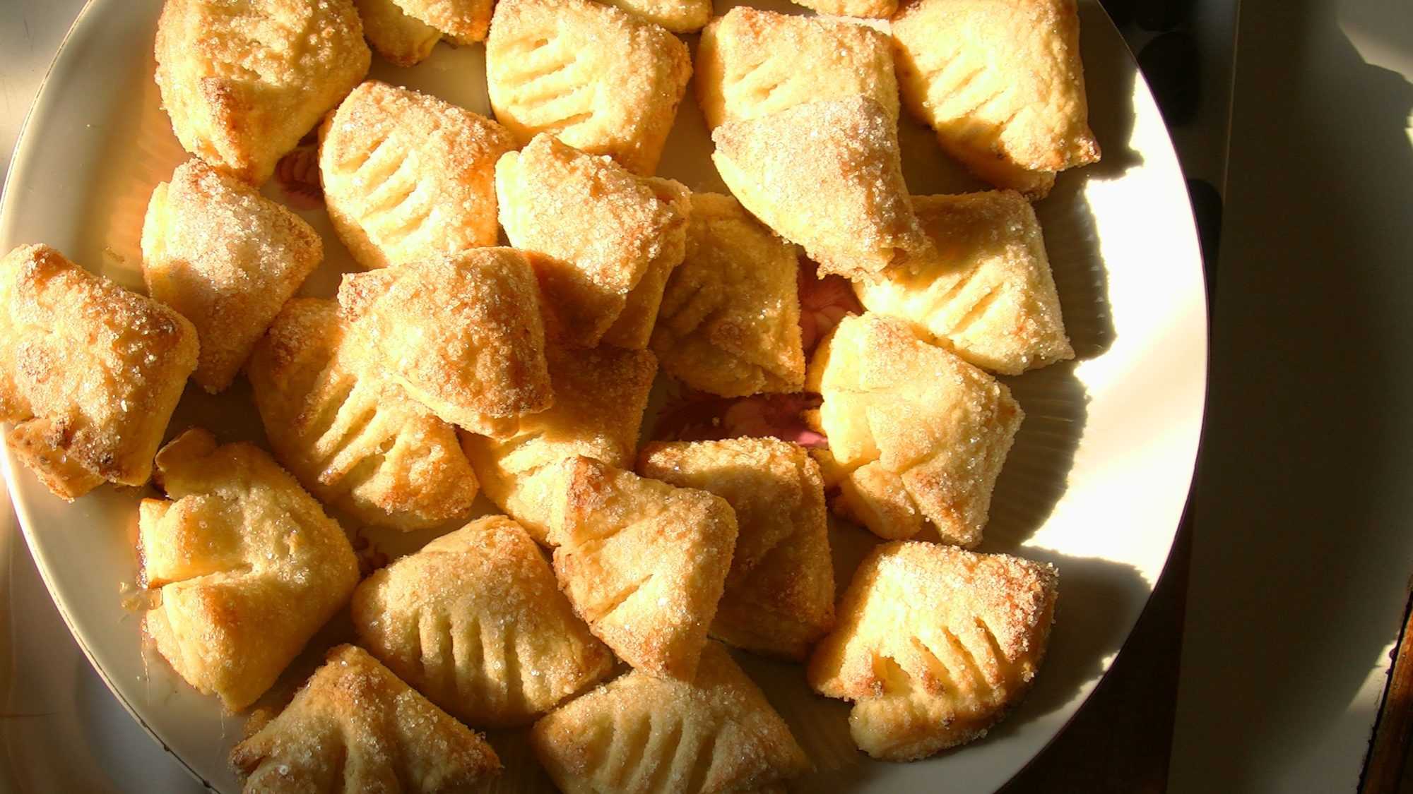 Творожное печенье гусиные лапки - видео рецепт с фото