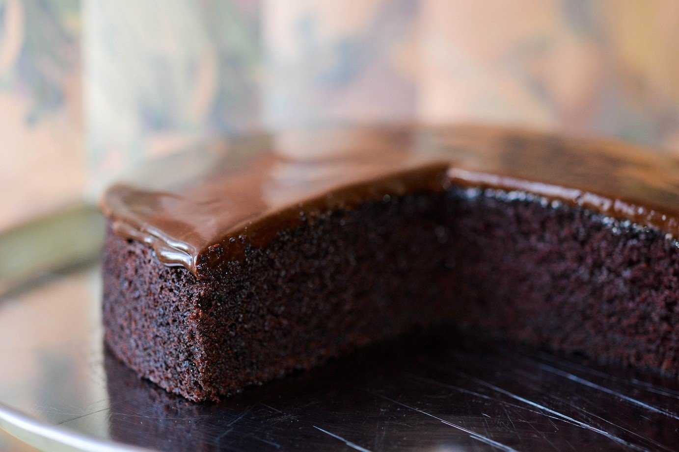 Шоколадный пирог - как приготовить в домашних условиях по рецептам с фото в духовке и мультиварке