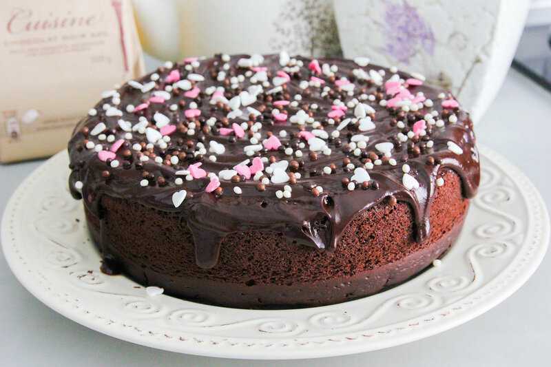 Коржи для торта на сковороде – 8 простых и вкусных рецептов