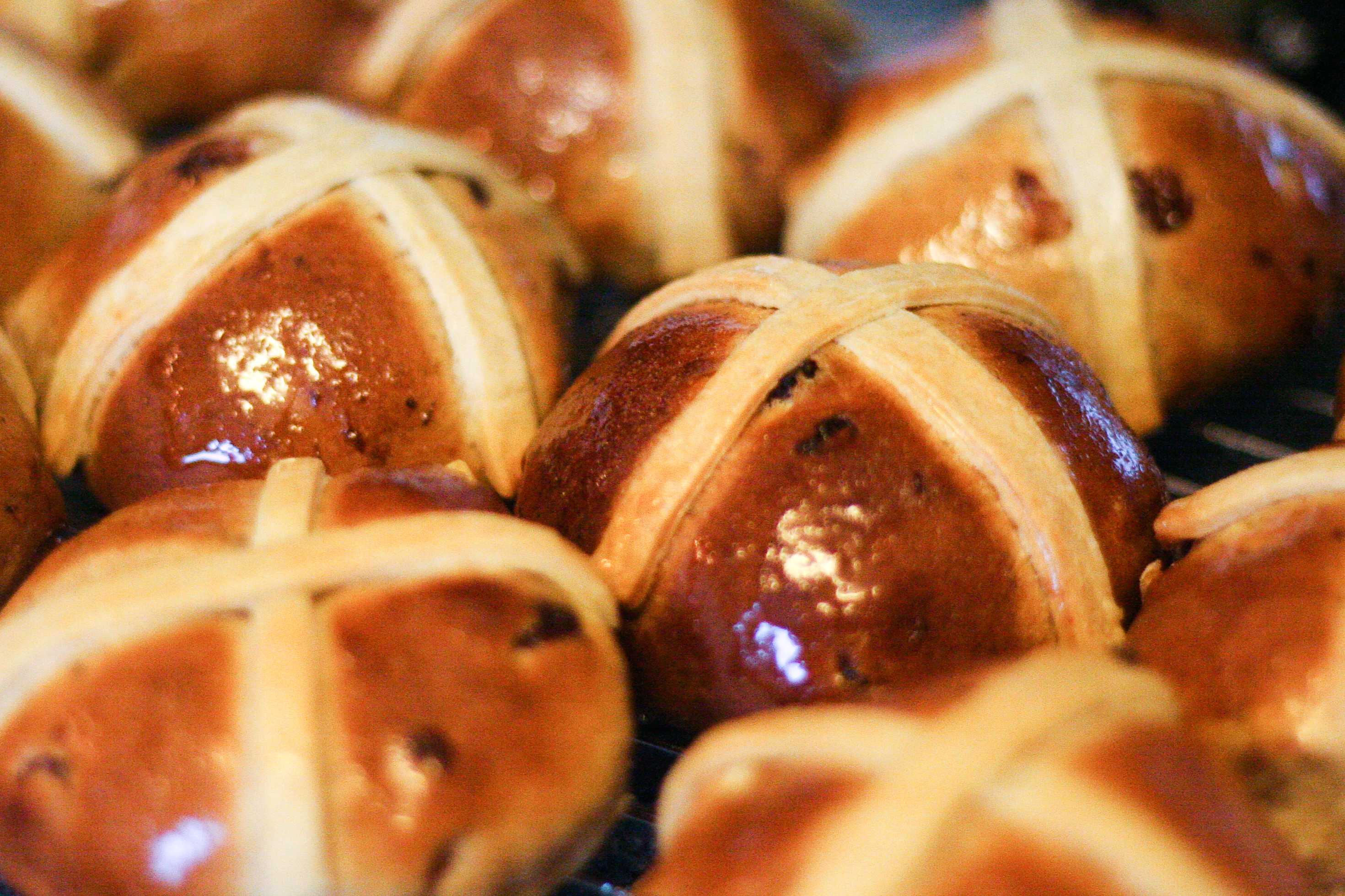 Горячие булочки с крестами - хот кросс банс (hot cross buns) - вкусные заме...