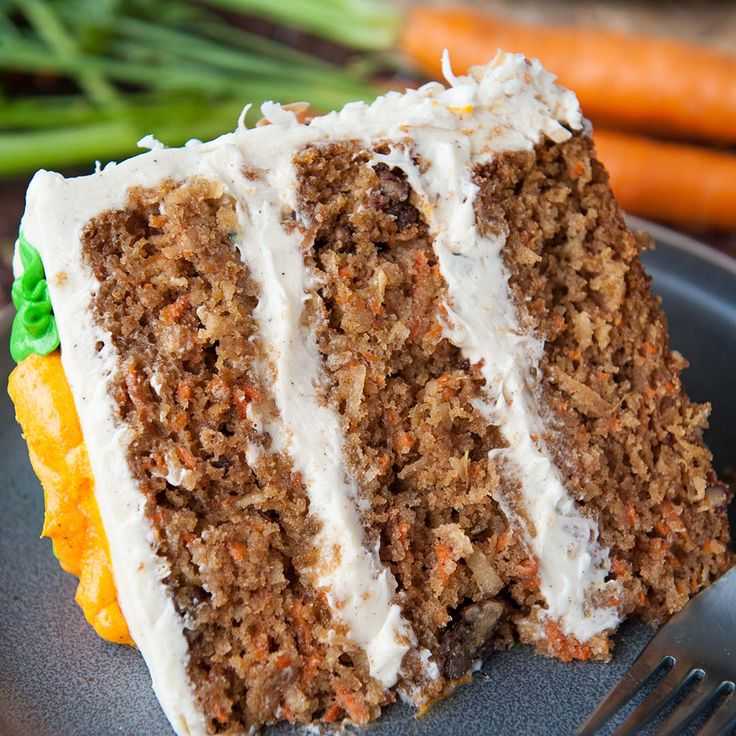 Торт морковный: самый вкусный и простой пошаговый рецепт. приготовление морковного торта с заварным кремом, из сметаны, со сгущенкой, сливками в домашних условиях. какой крем лучше подходит к морковному торту? как украсить торты на морковном бисквите?