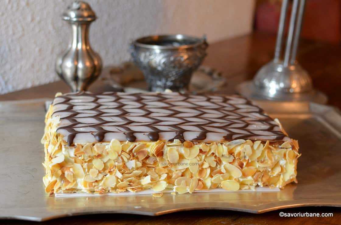 Афганский торт «наполеон» с безе и сливочным кремом — рецепт