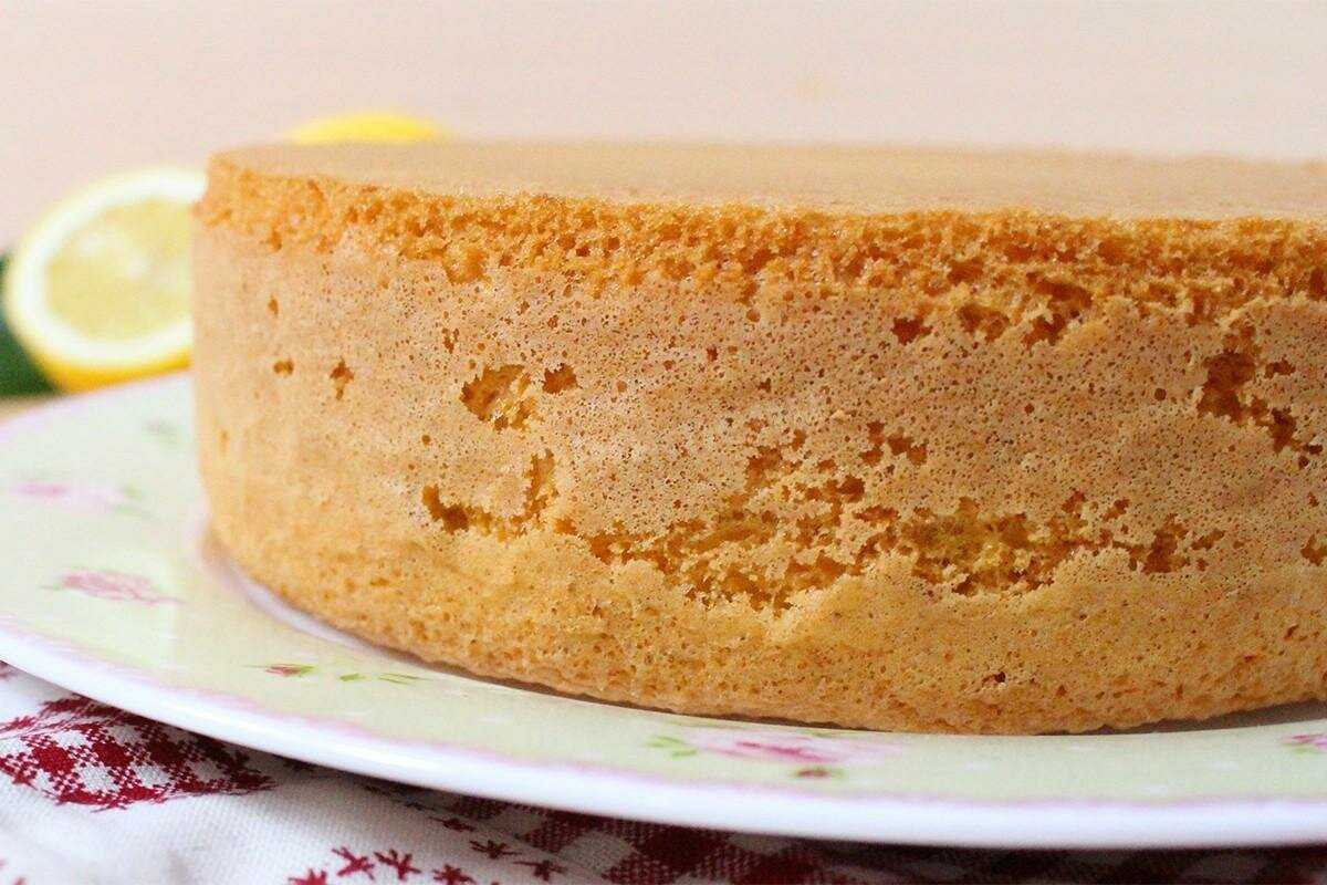 Пышный и воздушный бисквит в мультиварке для торта