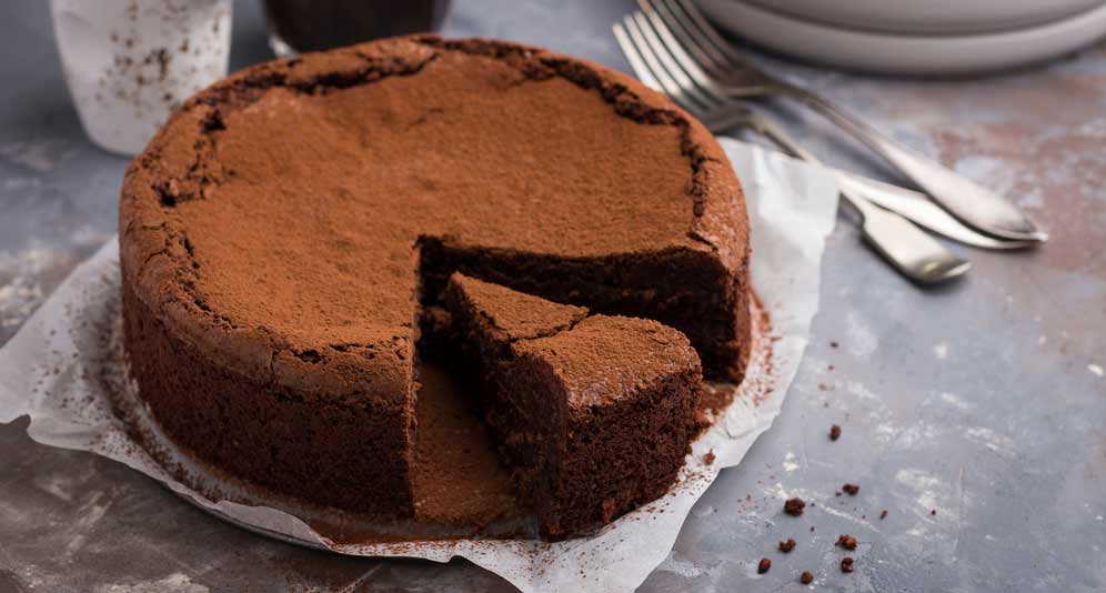 Как испечь торт прага в домашних условиях — 4 вкусных рецепта