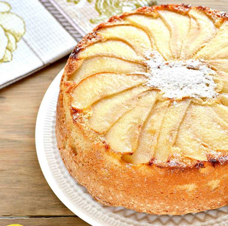 Пирог со сливами в духовке: 14 быстрых и простых рецептов в духовке