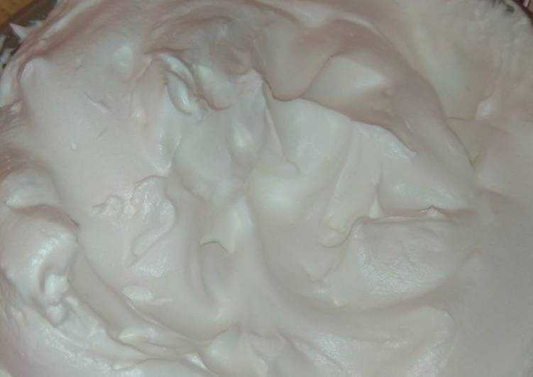Как сделать белковый крем в домашних условиях? приготовление белкового крема для украшения тортов