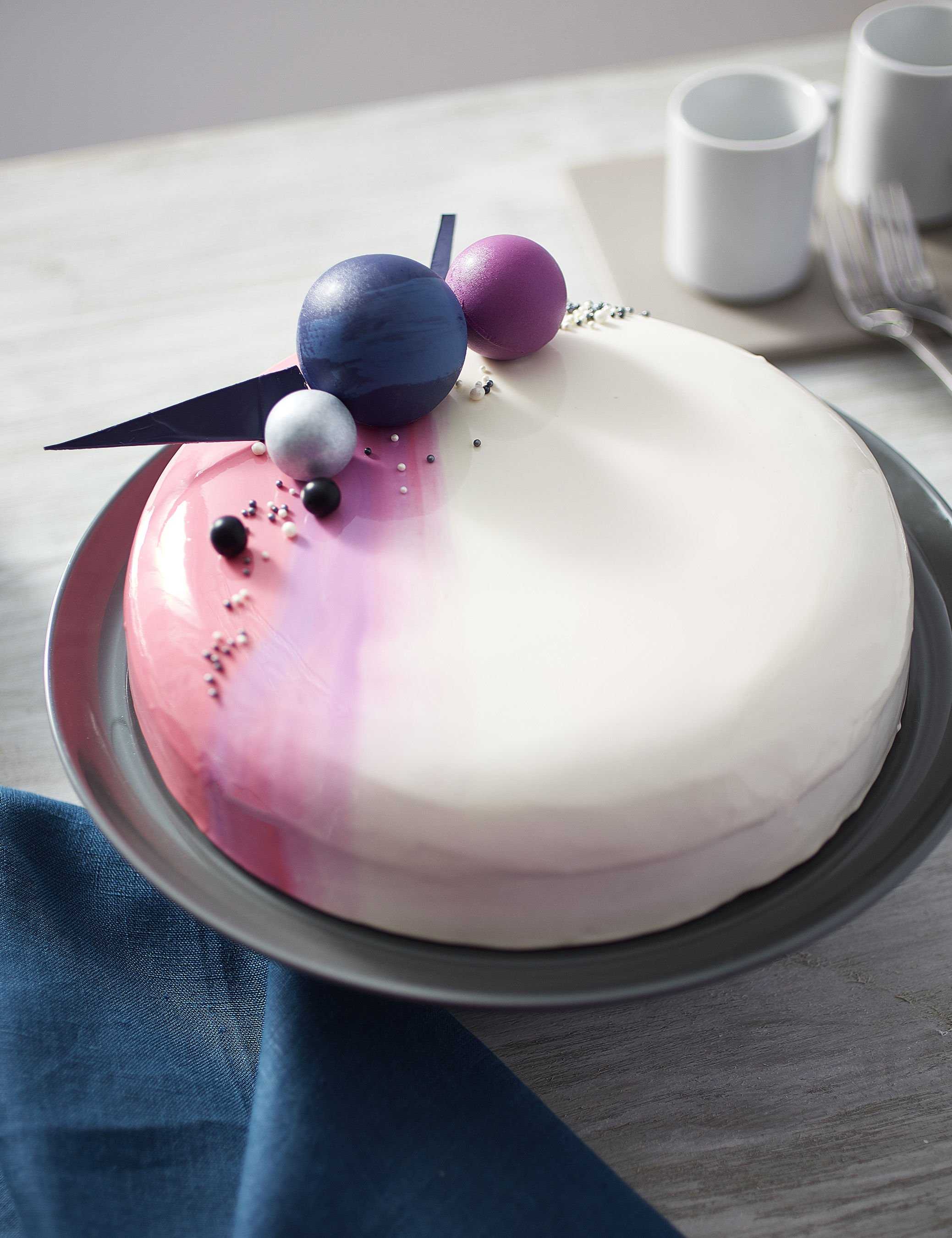 Муссовый торт с зеркальной глазурью: пошаговый рецепт с фото