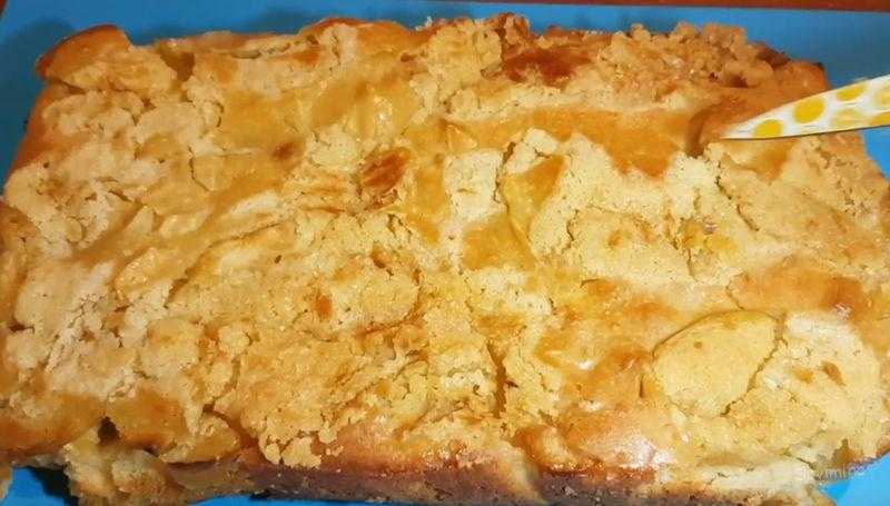 Яблочный пирог в духовке — 14 самых вкусных рецептов приготовления