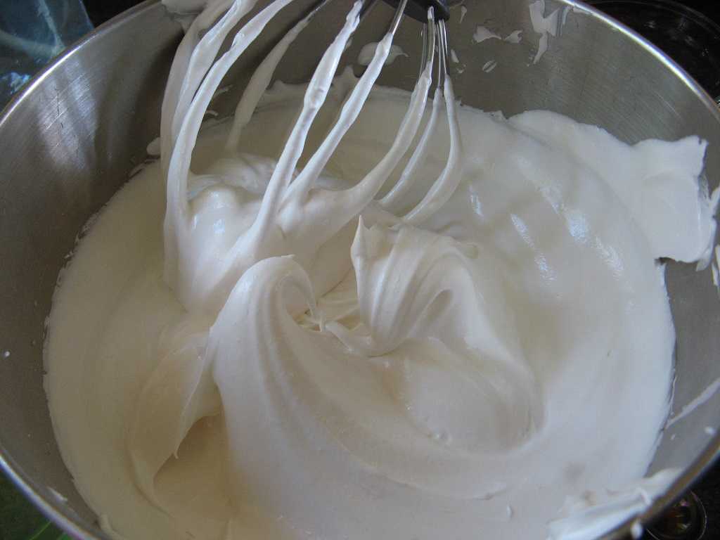 Как сделать легкого крем для торта