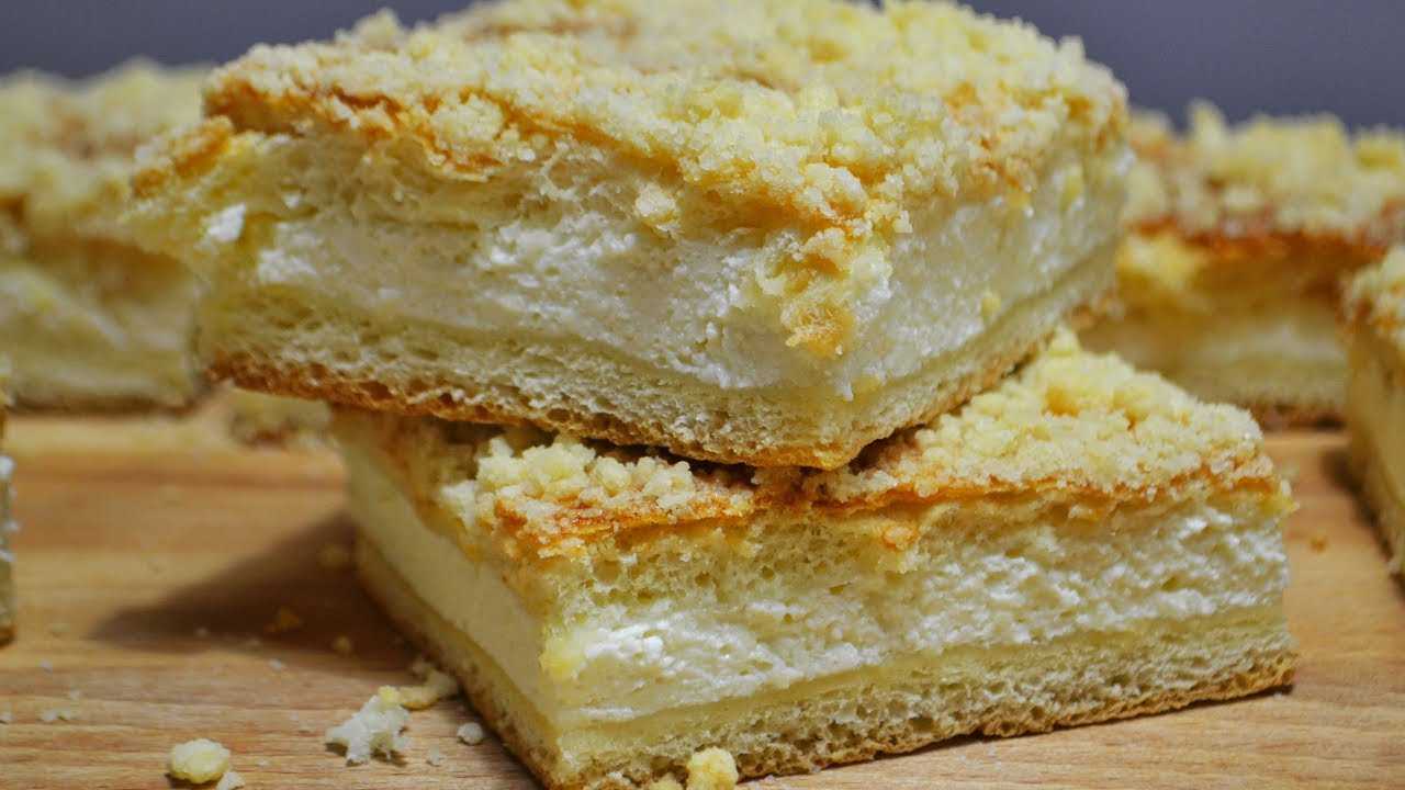 Пирог с клубникой в духовке – 7 быстрых и вкусных рецептов